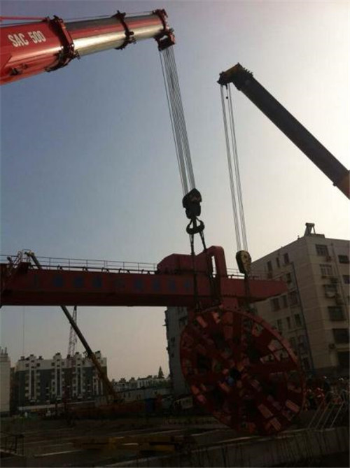 曲水县吊车起重机如何安装钢丝绳使用安全?